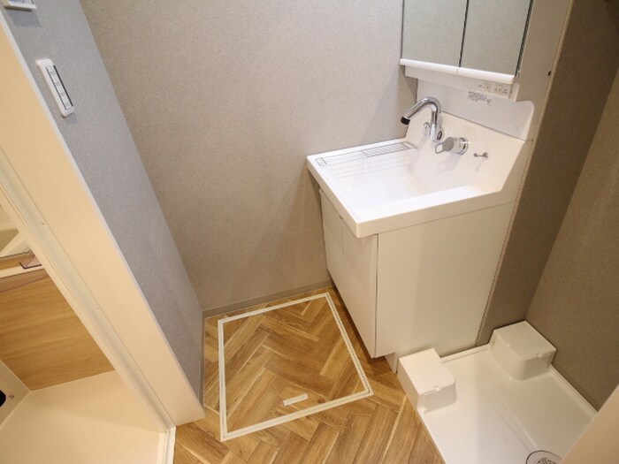 物件内観写真16　(洗面)