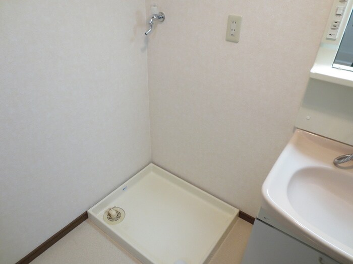 物件内観写真19　(洗濯機置場)