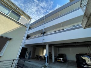 神栄マンション外観写真