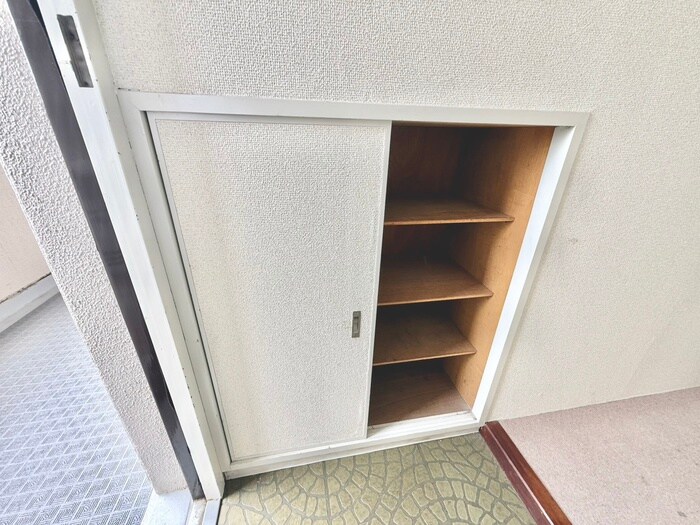 物件内観写真14　(靴箱)