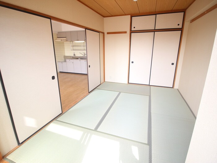 物件内観写真12　(居室)