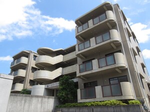メゾンリヴィエ－ル箕面外観写真