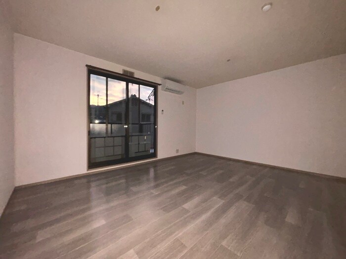 物件内観写真6　(居室)