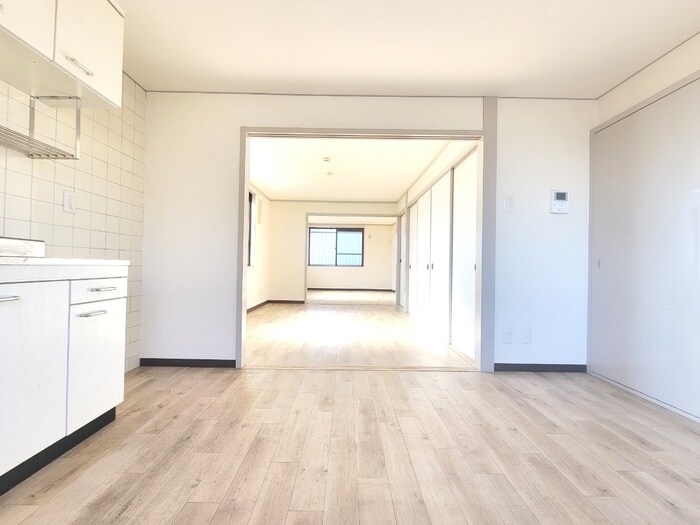 物件内観写真8　(居室)