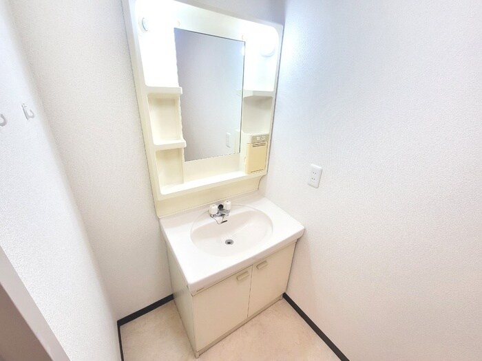 物件内観写真13　(洗面)