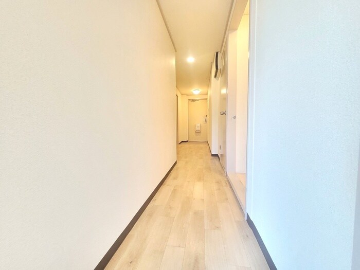物件内観写真16　(廊下)