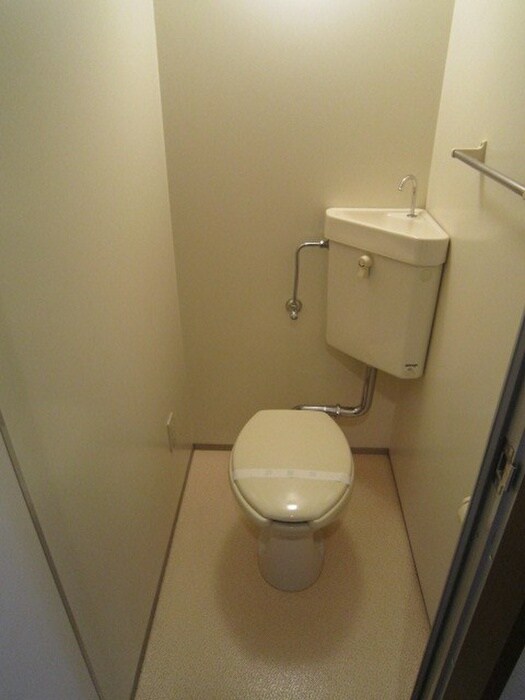 物件内観写真11　(トイレ)