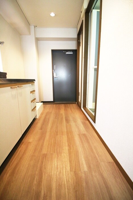 物件内観写真15　(廊下)