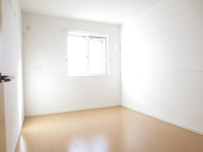 物件内観写真10　(居室)