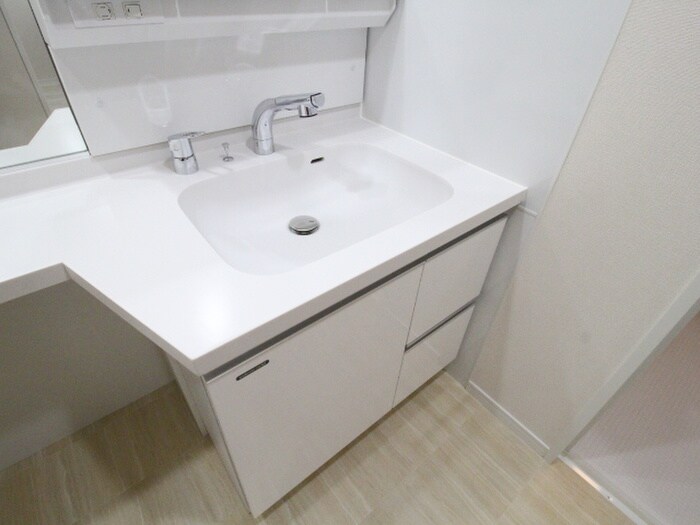 物件内観写真9　(洗面)