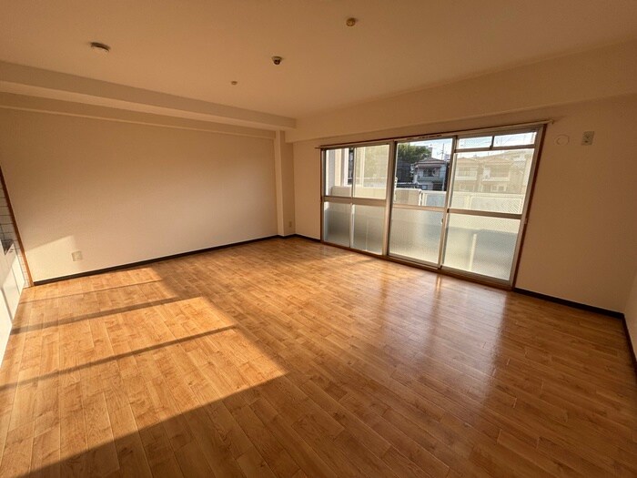 物件内観写真8　(居室)