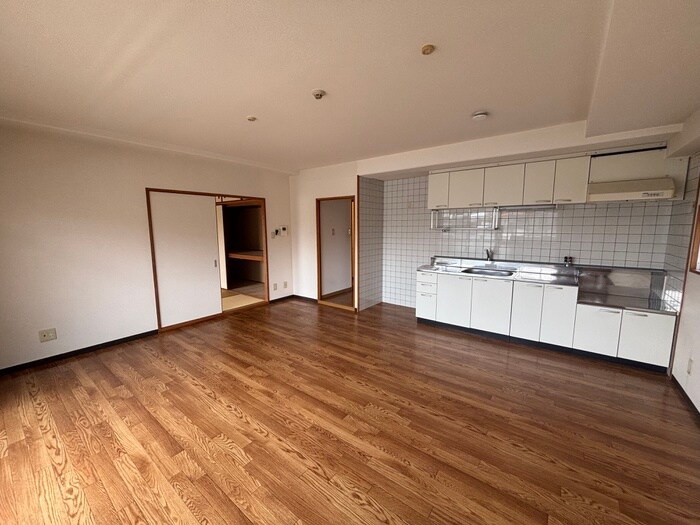 物件内観写真8　(居室)