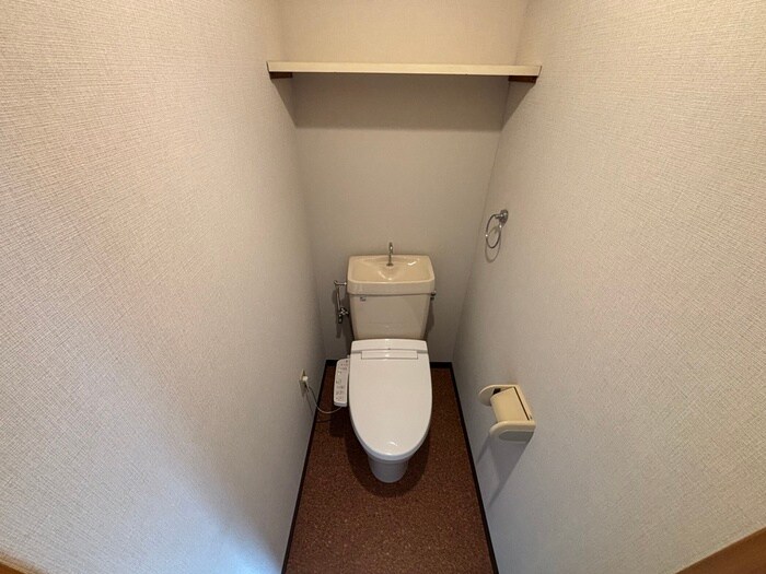 物件内観写真14　(トイレ)