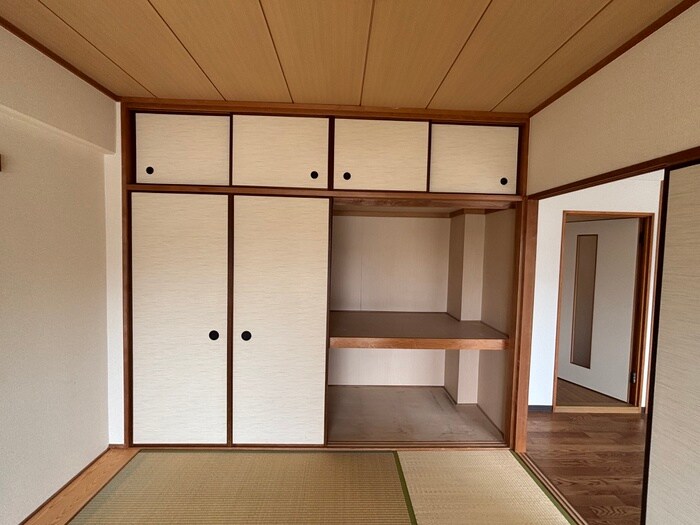 物件内観写真15　(収納)