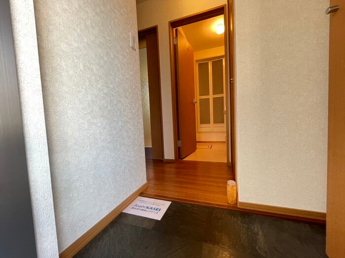 物件内観写真15　(廊下)