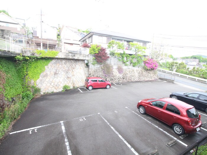 物件内観写真14　(室内からの展望)