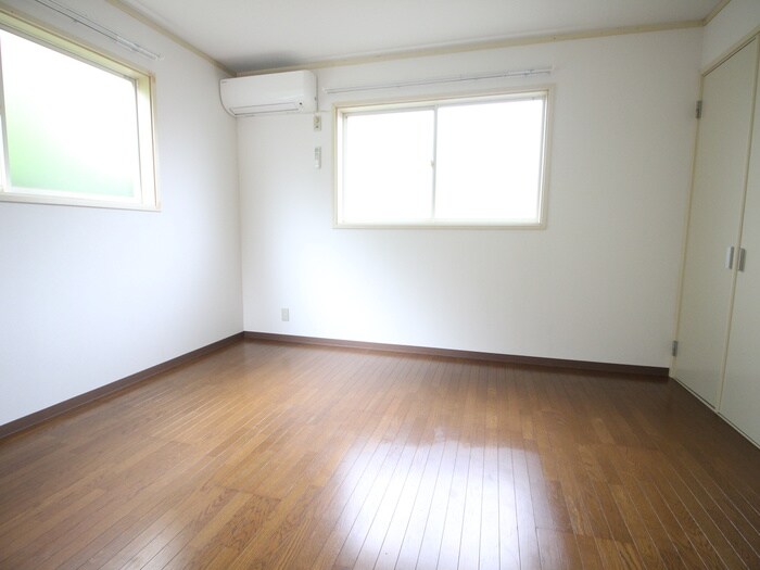 物件内観写真21　(居室)