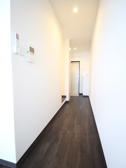 物件内観写真20　(廊下)