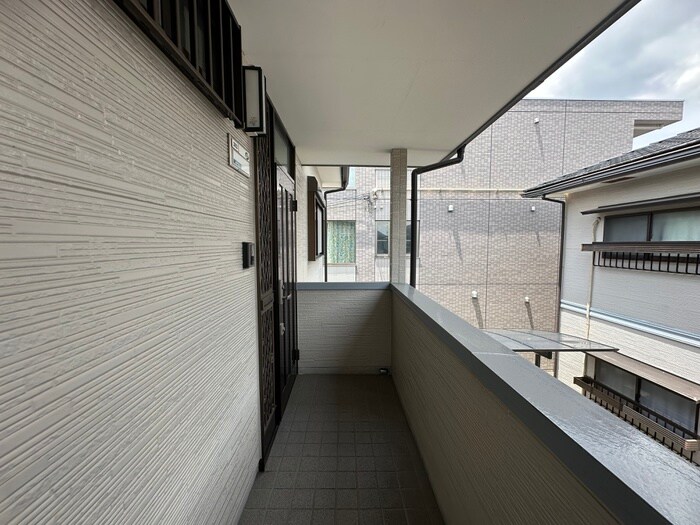 物件外観写真5　(エントランス部分)