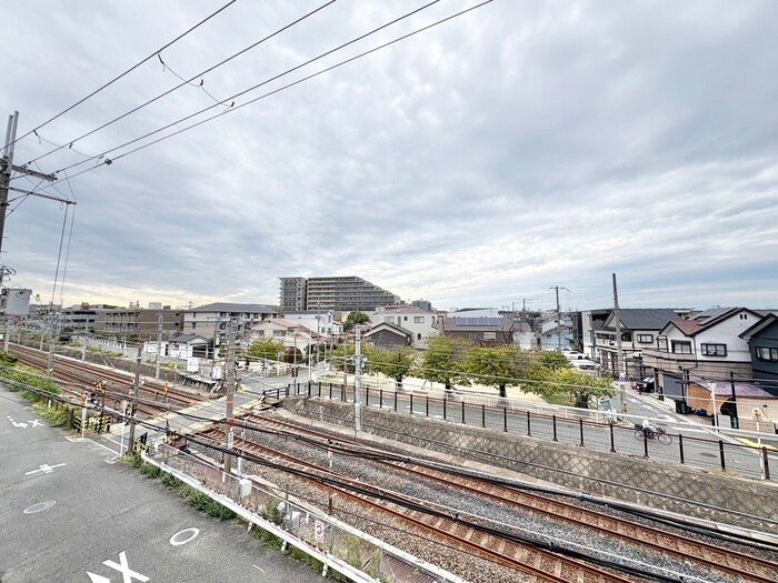 物件内観写真21　(室内からの展望)