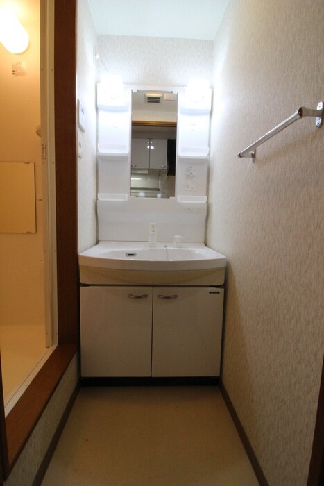 物件内観写真12　(洗面)