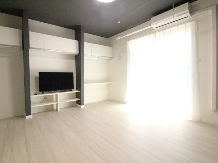 物件内観写真10　(居室)