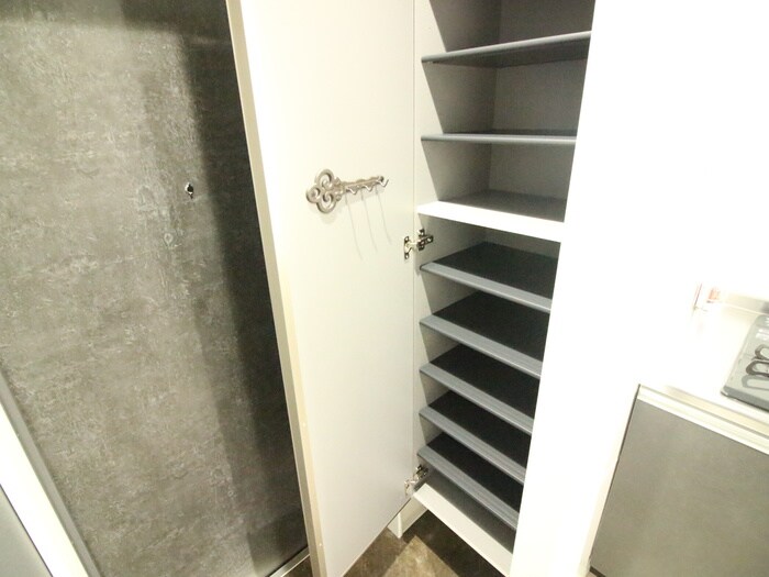 物件内観写真18　(靴箱)