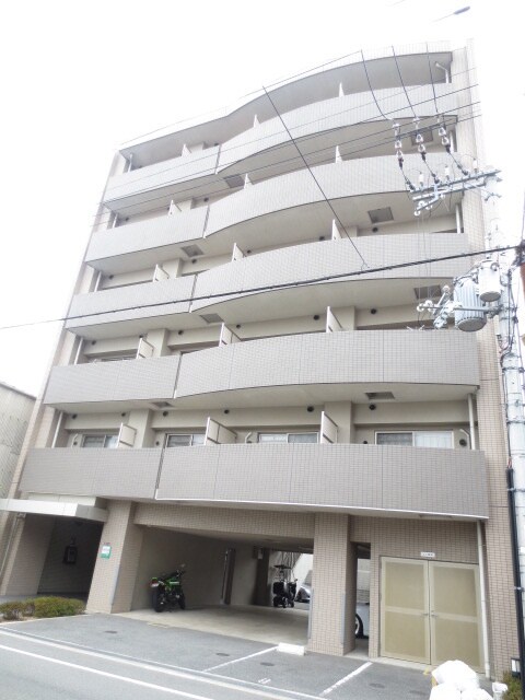 物件外観写真2　(駐車場)