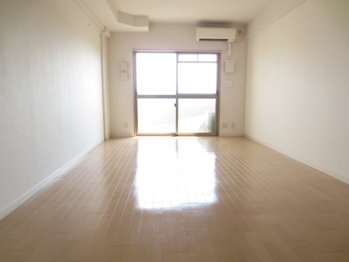 物件内観写真6　(居室)