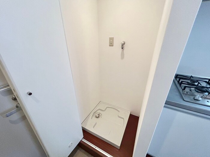 物件内観写真19　(洗濯機置場)