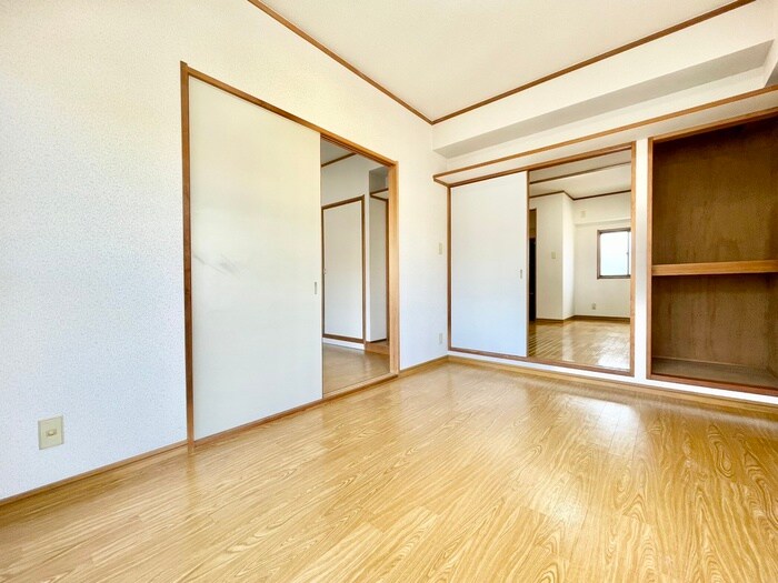 物件内観写真10　(居室)