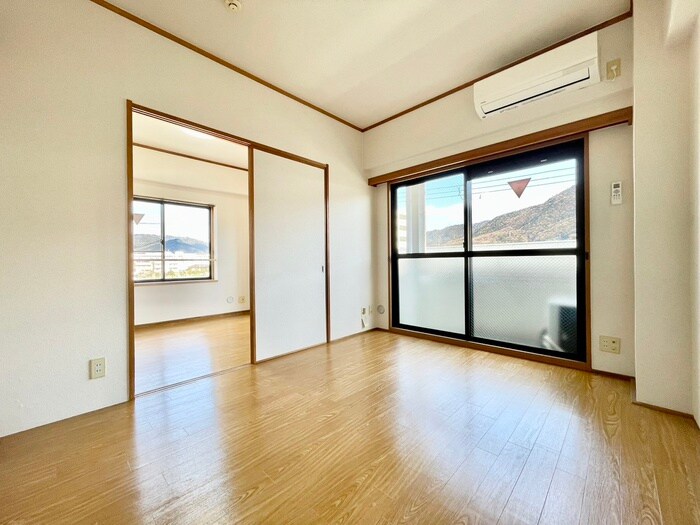 物件内観写真11　(居室)