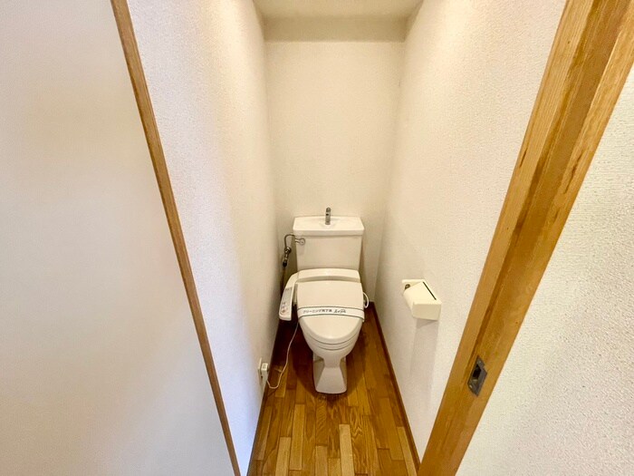 物件内観写真16　(トイレ)