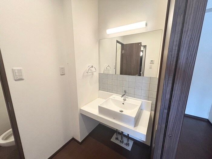 物件内観写真11　(洗面)