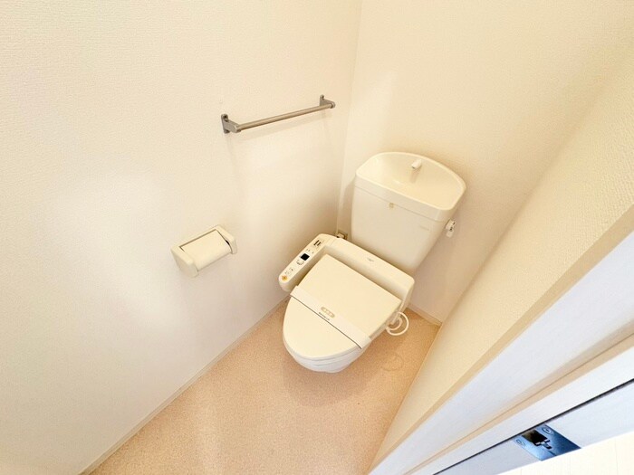 物件内観写真11　(トイレ)