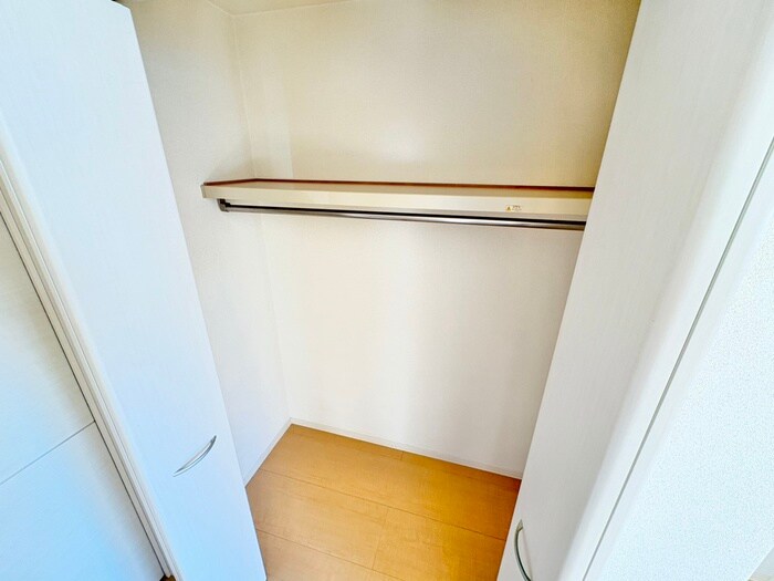物件内観写真18　(収納)