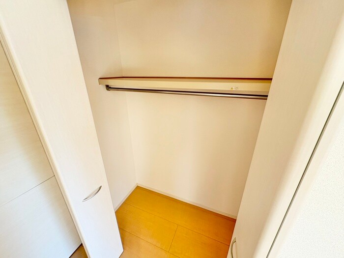 物件内観写真18　(収納)