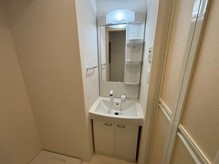 物件内観写真12　(洗面)