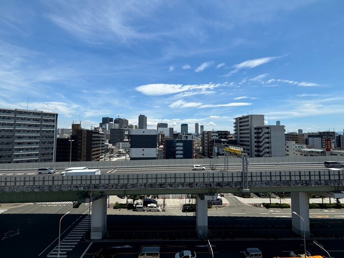 物件内観写真16　(室内からの展望)