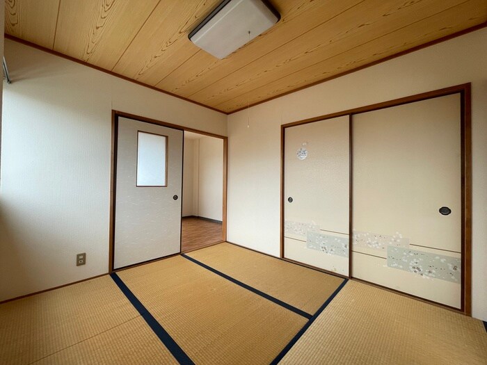 物件内観写真9　(居室)