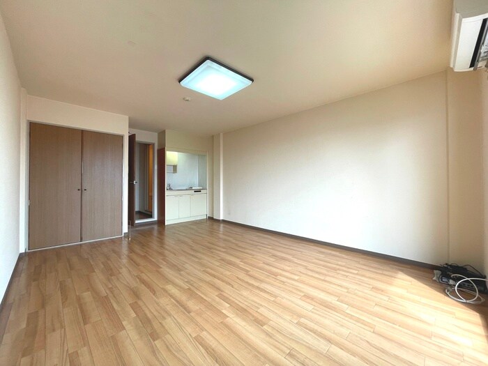 物件内観写真10　(居室)