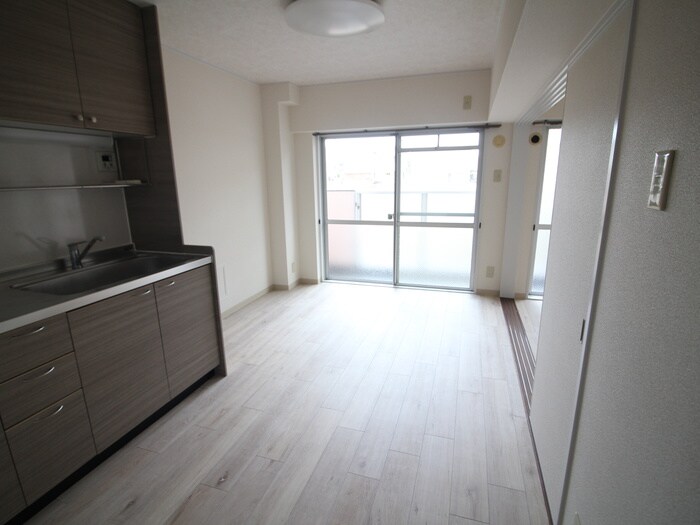 物件内観写真11　(居室)