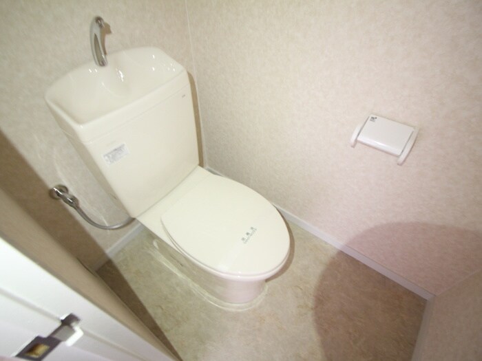 物件内観写真15　(トイレ)