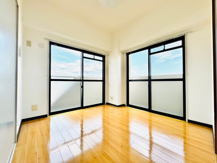 物件内観写真13　(居室)