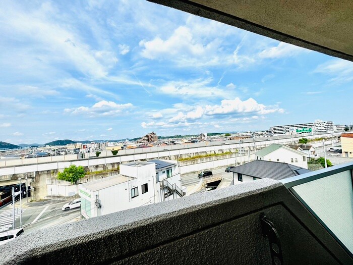 物件内観写真19　(室内からの展望)