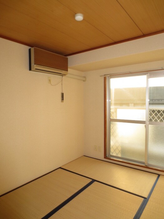 物件内観写真7　(居室)