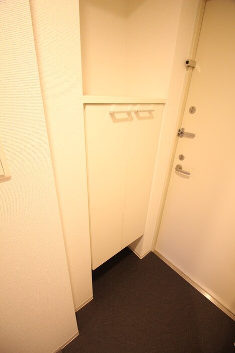 物件内観写真8　(靴箱)