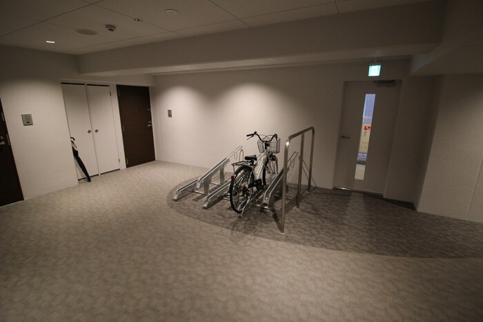 物件外観写真5　(駐輪場)