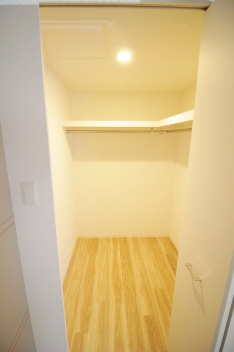 物件内観写真13　(収納)