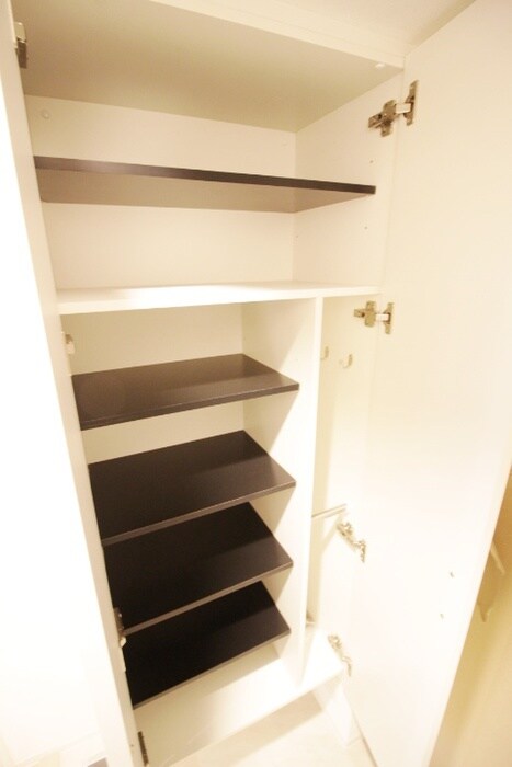 物件内観写真14　(靴箱)